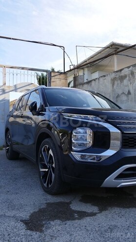 Mitsubishi Outlander 2023, 49,000 km - 2.4 л - Bakı