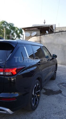 Mitsubishi Outlander 2023, 49,000 km - 2.4 л - Bakı