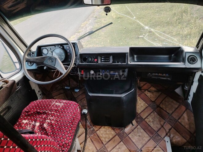 Mercedes 208 D 1994, 855,700 km - 2.3 л - Ağcabədi