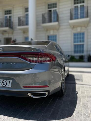 Hyundai Grandeur-10
