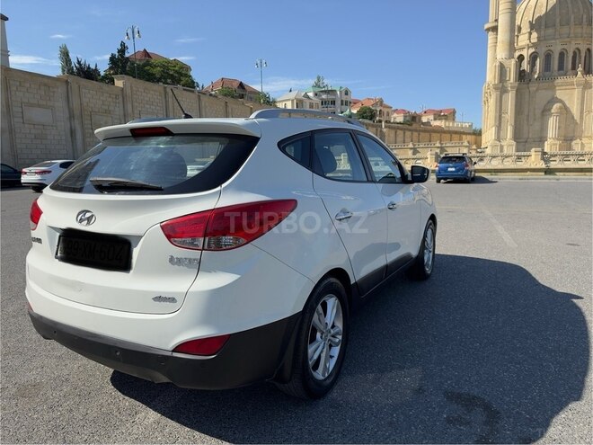 Hyundai ix35 2010, 245,000 km - 2.0 л - Bakı
