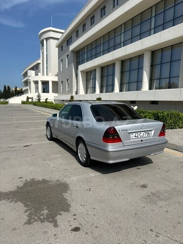 Mercedes C 200 2000, 330,000 km - 2.0 л - Bakı