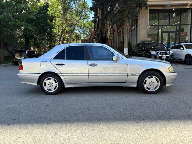 Mercedes C 180 1995, 270,000 km - 1.8 л - Bakı