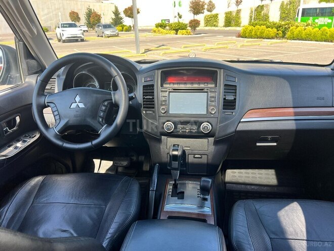 Mitsubishi Pajero 2007, 198,000 km - 3.0 l - Bakı