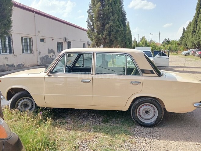 LADA (VAZ) 21011 1981, 90,000 km - 1.3 л - Gəncə