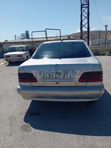 Mercedes E 220 d 2001, 558,000 km - 2.2 л - Bakı