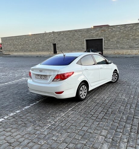 Hyundai Accent 2015, 980,126 km - 1.6 l - Bakı