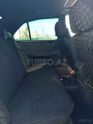 Mercedes E 220 d 2001, 558,000 km - 2.2 л - Bakı