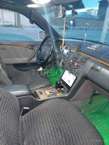 Mercedes E 220 d 2001, 558,000 km - 2.2 л - Bakı