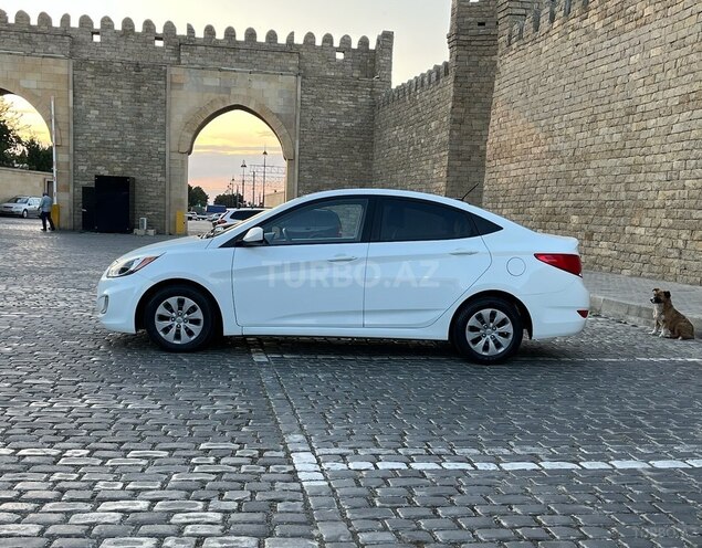 Hyundai Accent 2015, 980,126 km - 1.6 l - Bakı