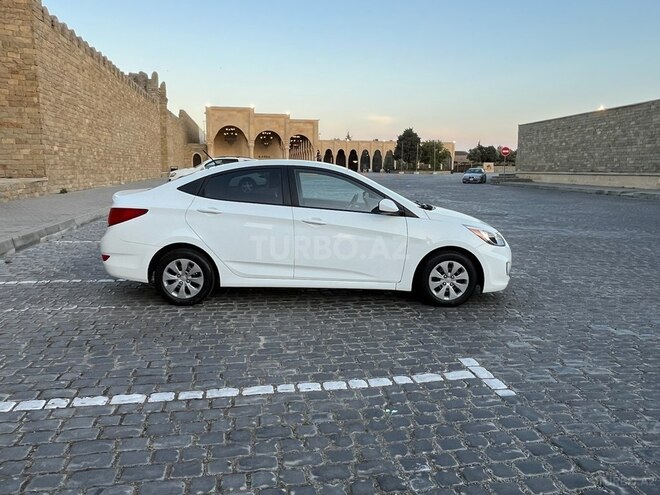 Hyundai Accent 2015, 980,126 km - 1.6 l - Bakı