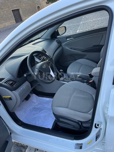 Hyundai Accent 2015, 980,126 km - 1.6 l - Bakı
