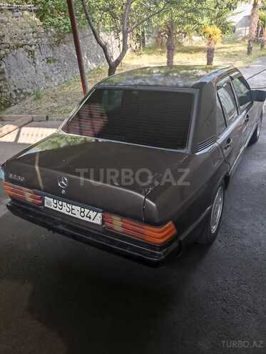 Mercedes 190 1990, 500,000 km - 2.3 л - Zaqatala