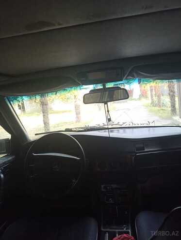 Mercedes 190 1990, 500,000 km - 2.3 л - Zaqatala