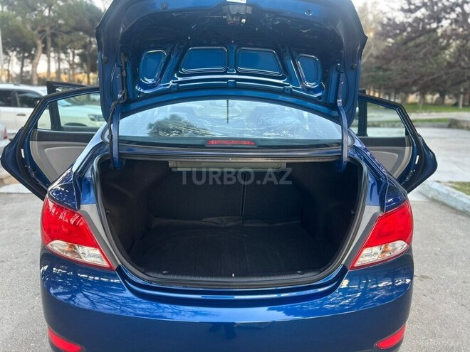 Hyundai Accent 2015, 26,000 km - 1.6 l - Bakı