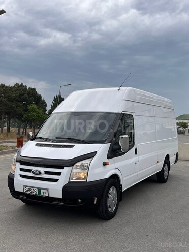Ford Transit-2