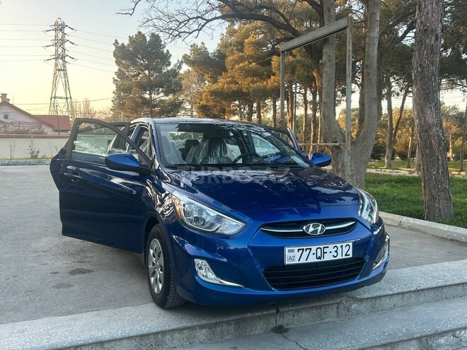 Hyundai Accent 2015, 26,000 km - 1.6 l - Bakı
