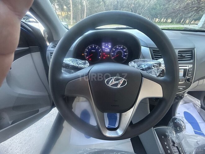Hyundai Accent 2015, 26,000 km - 1.6 l - Bakı