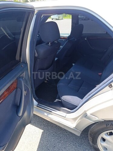 Mercedes C 240 1999, 235,000 km - 2.4 l - Bakı