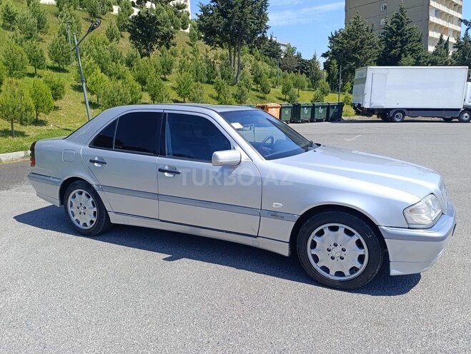 Mercedes C 240 1999, 235,000 km - 2.4 l - Bakı