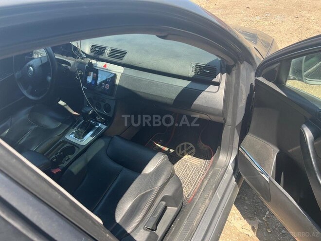 Volkswagen Passat 2005, 212,780 km - 2.0 l - Bakı