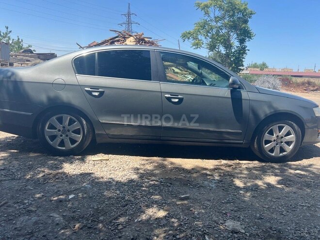 Volkswagen Passat 2005, 212,780 km - 2.0 l - Bakı