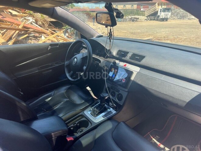 Volkswagen Passat 2005, 212,780 km - 2.0 l - Bakı