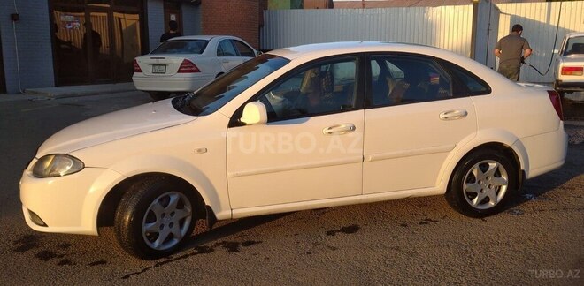Daewoo Gentra 2014, 350,000 km - 1.5 l - Gəncə