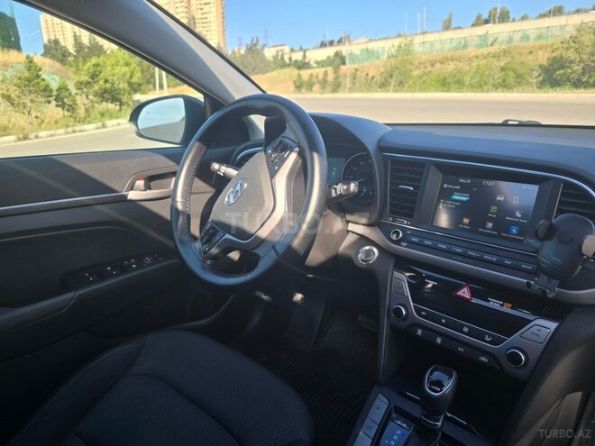 Hyundai Elantra 2017, 143,059 km - 2.0 л - Bakı