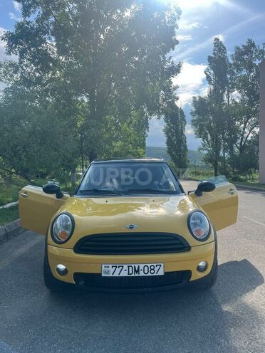 Mini Cooper 2008, 250,000 km - 1.6 l - Quba