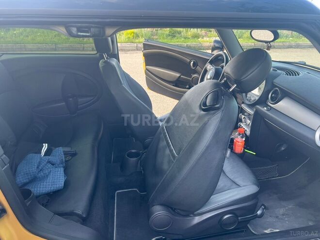 Mini Cooper 2008, 250,000 km - 1.6 l - Quba