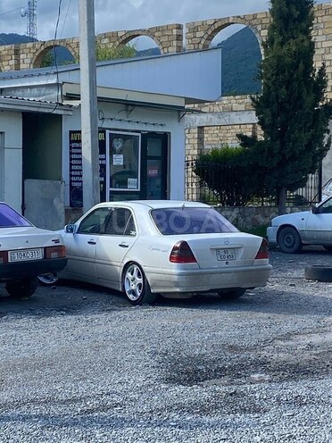 Mercedes C 230 1999, 297,000 km - 2.3 l - Qəbələ