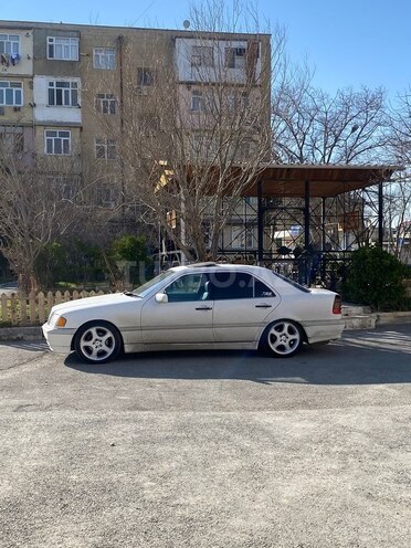 Mercedes C 230 1999, 297,000 km - 2.3 l - Qəbələ