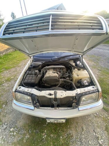 Mercedes C 230 1999, 297,000 km - 2.3 l - Qəbələ