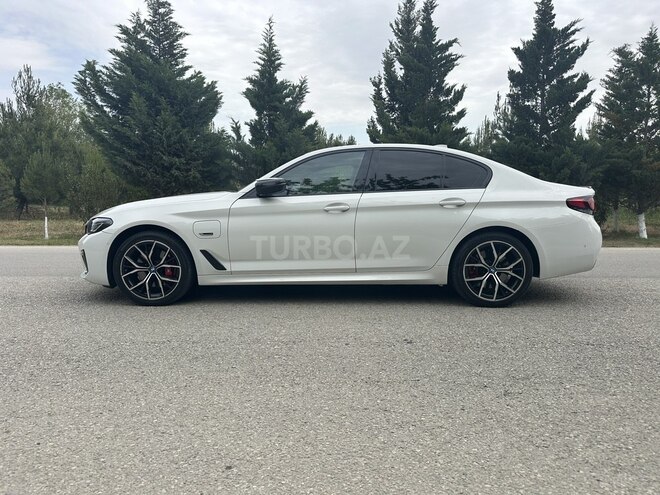 BMW 530e 2022, 22,000 km - 2.0 l - Bakı