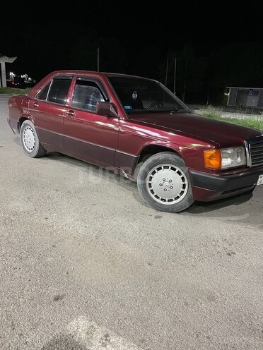 Mercedes 190 1992, 250,000 km - 1.8 l - Oğuz