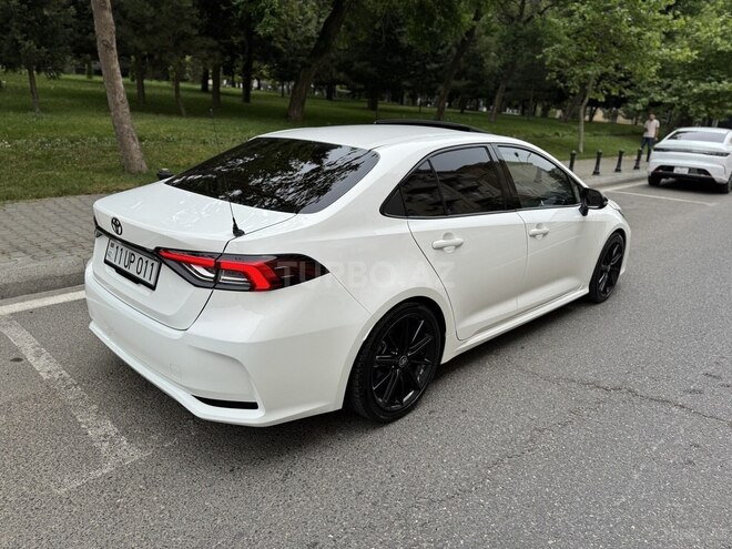Toyota Corolla 2024, 20,000 km - 1.8 л - Bakı