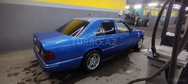Mercedes E 200 d 1992, 354,679 km - 2.0 л - Gəncə