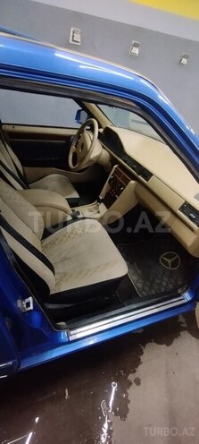 Mercedes E 200 d 1992, 354,679 km - 2.0 л - Gəncə