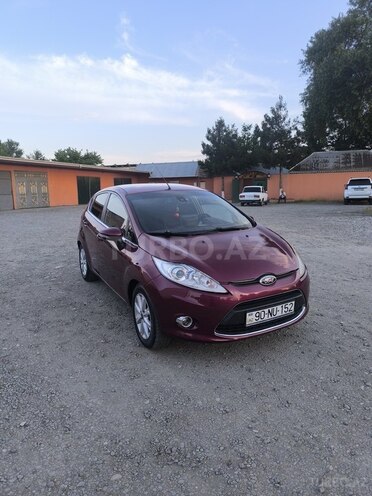 Ford Fiesta 2009, 135,481 km - 1.4 л - Zərdab