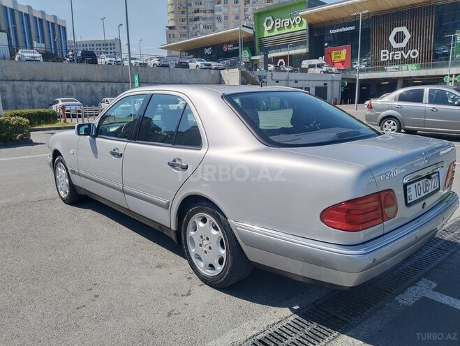 Mercedes E 240 1998, 347,000 km - 2.4 l - Bakı