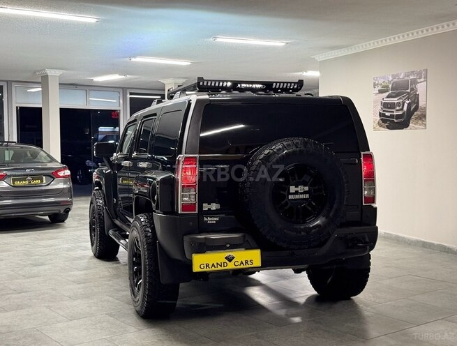 Hummer H3-8