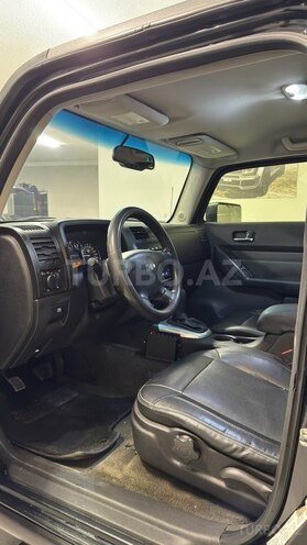 Hummer H3-13