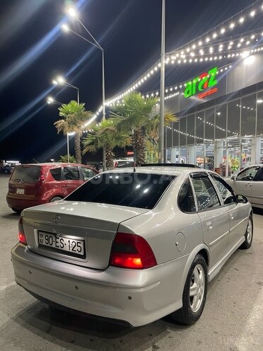 Opel Vectra 2000, 370,282 km - 2.2 л - Ucar