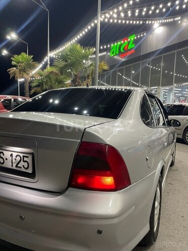 Opel Vectra 2000, 370,282 km - 2.2 л - Ucar