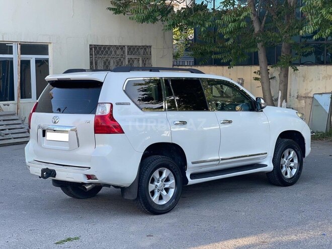 Toyota Land Cruiser Prado 2013, 131,000 km - 2.7 л - Bakı
