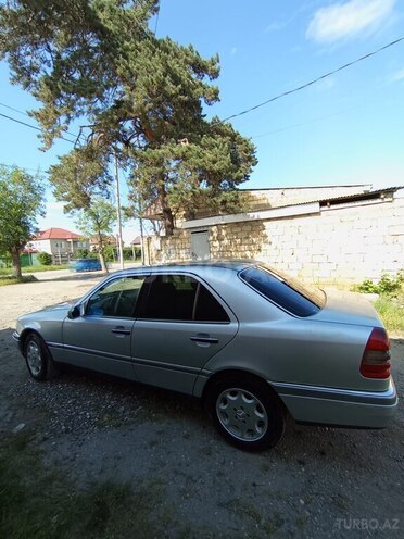 Mercedes C 200 1996, 350,000 km - 2.0 l - Quba