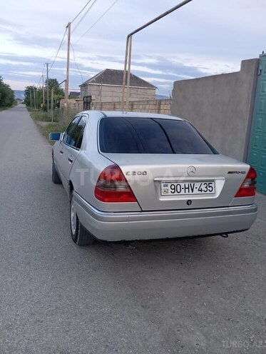 Mercedes C 200 1996, 350,000 km - 2.0 l - Quba