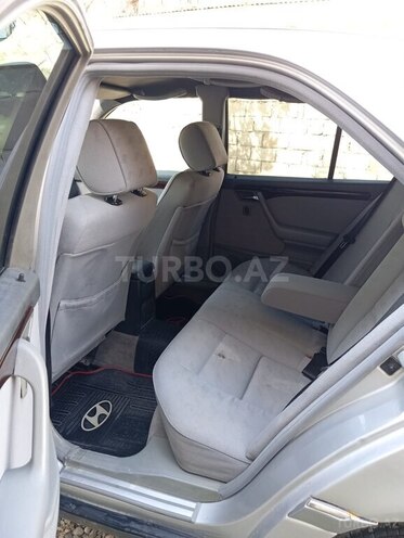 Mercedes C 200 1996, 350,000 km - 2.0 l - Quba
