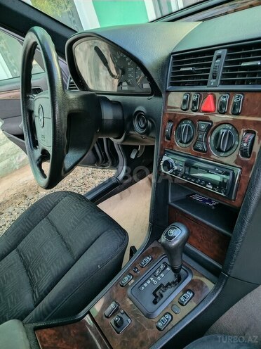 Mercedes C 180 1999, 370,000 km - 1.8 л - Masallı